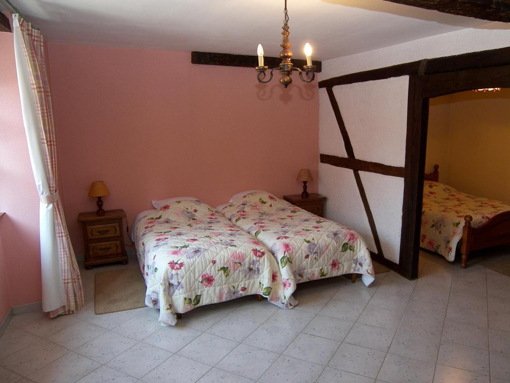 Caveau De L'Ami Fritz Ribeauville  Luaran gambar
